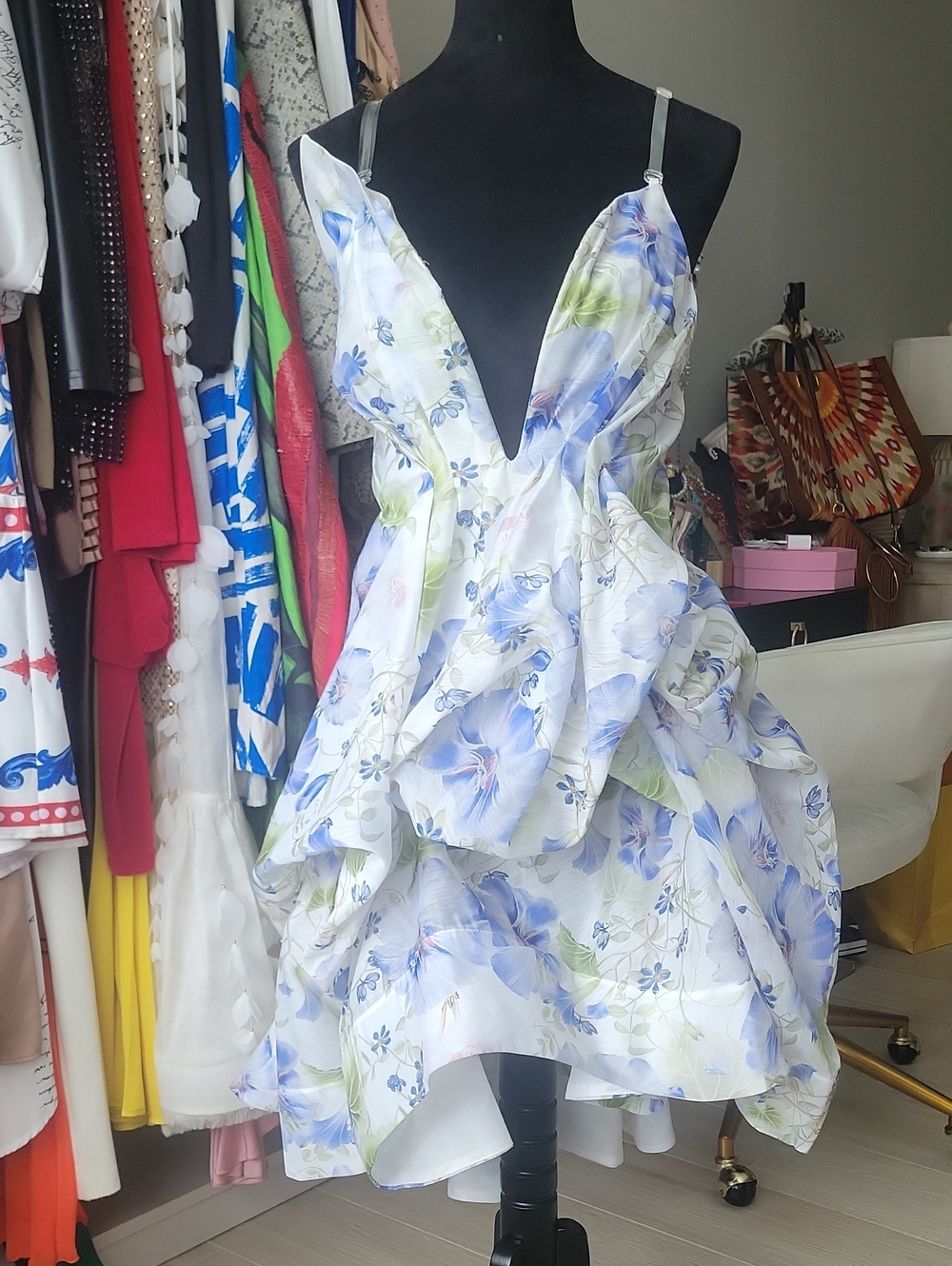 White Floral Ruffle V-Neck Party Dress